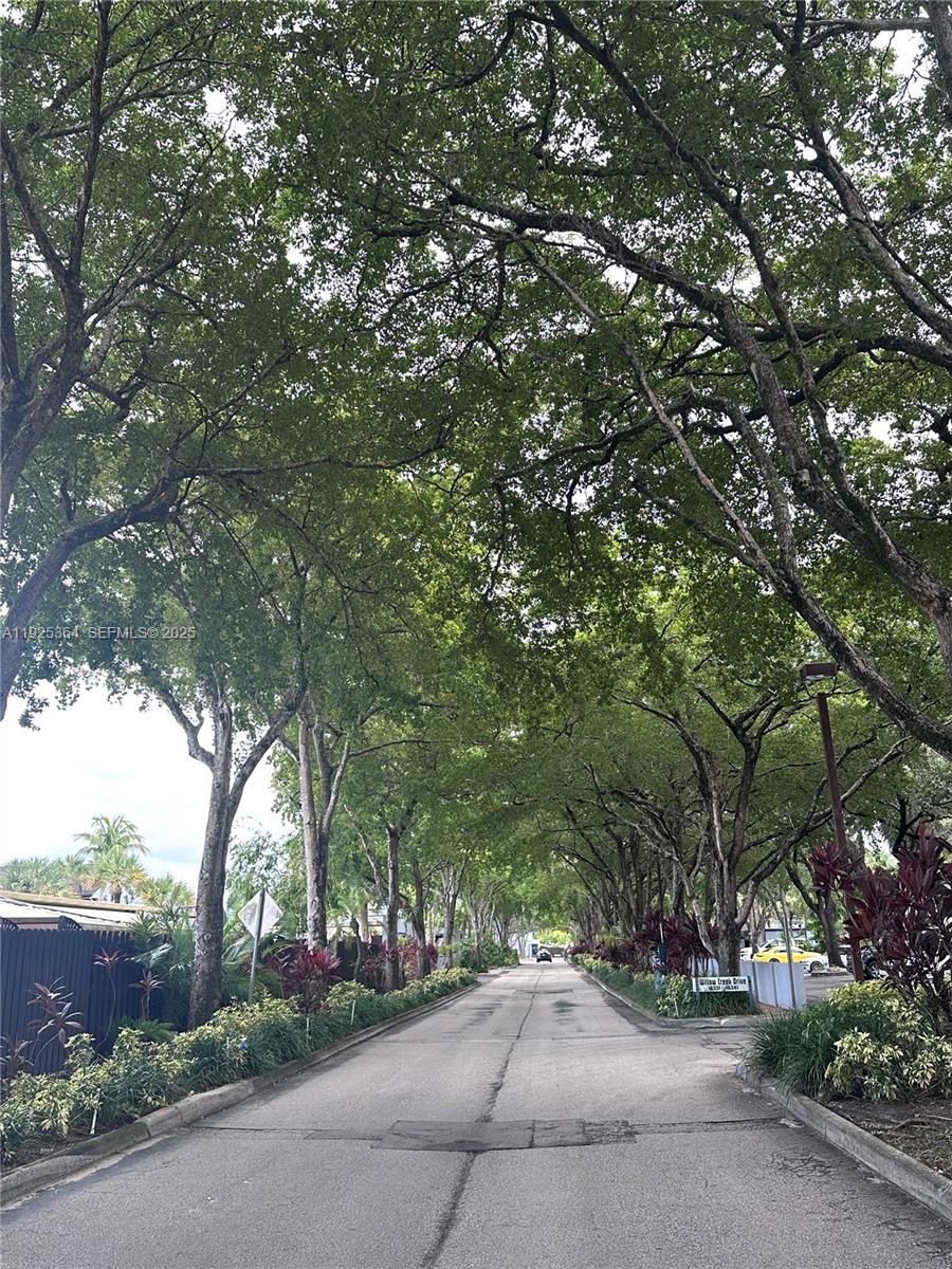 6442 Milk Wagon Ln Miami Lakes, FL 33014