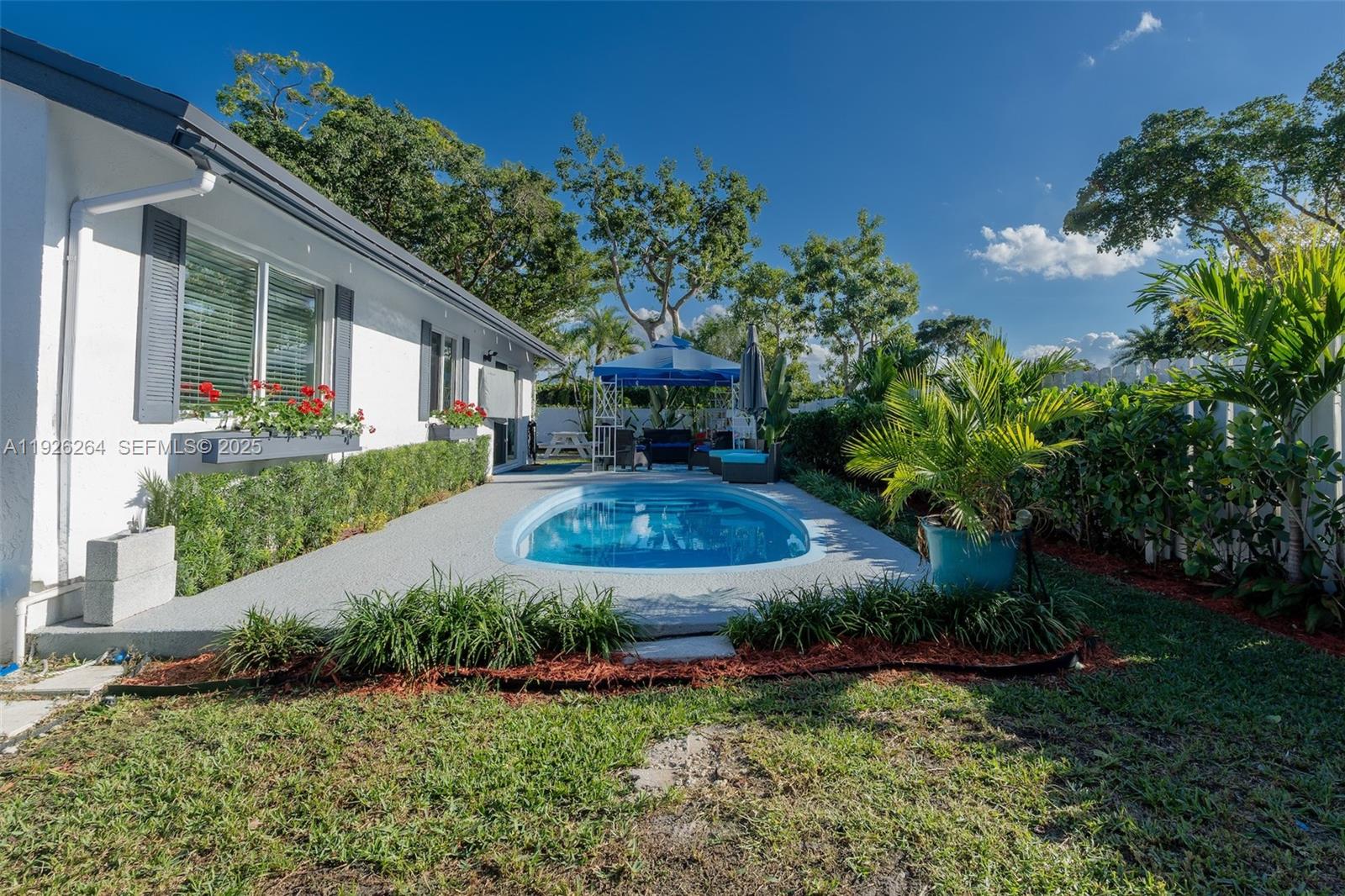 13950 Oaklawn Pl Davie, FL 33325