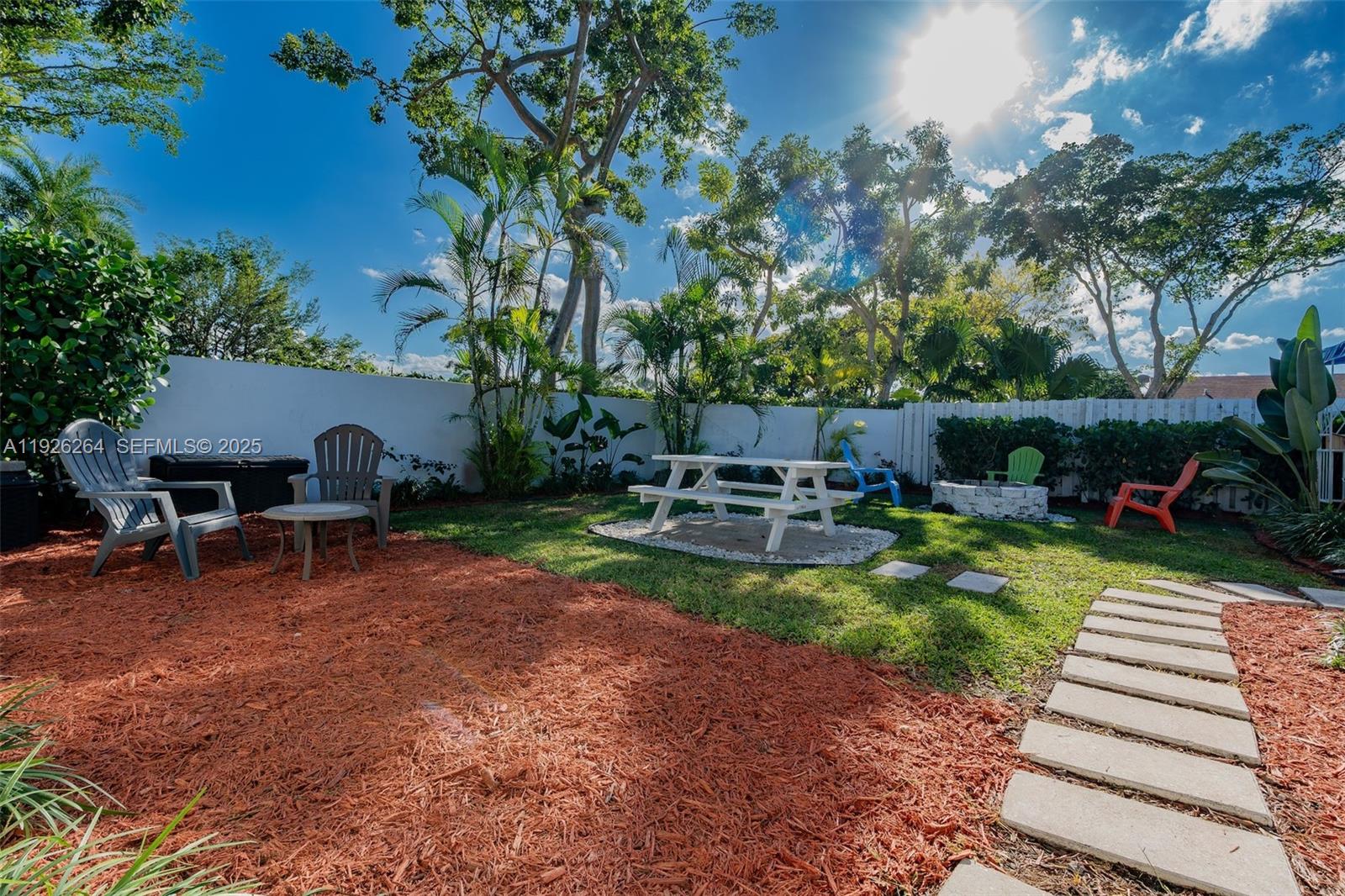 13950 Oaklawn Pl Davie, FL 33325