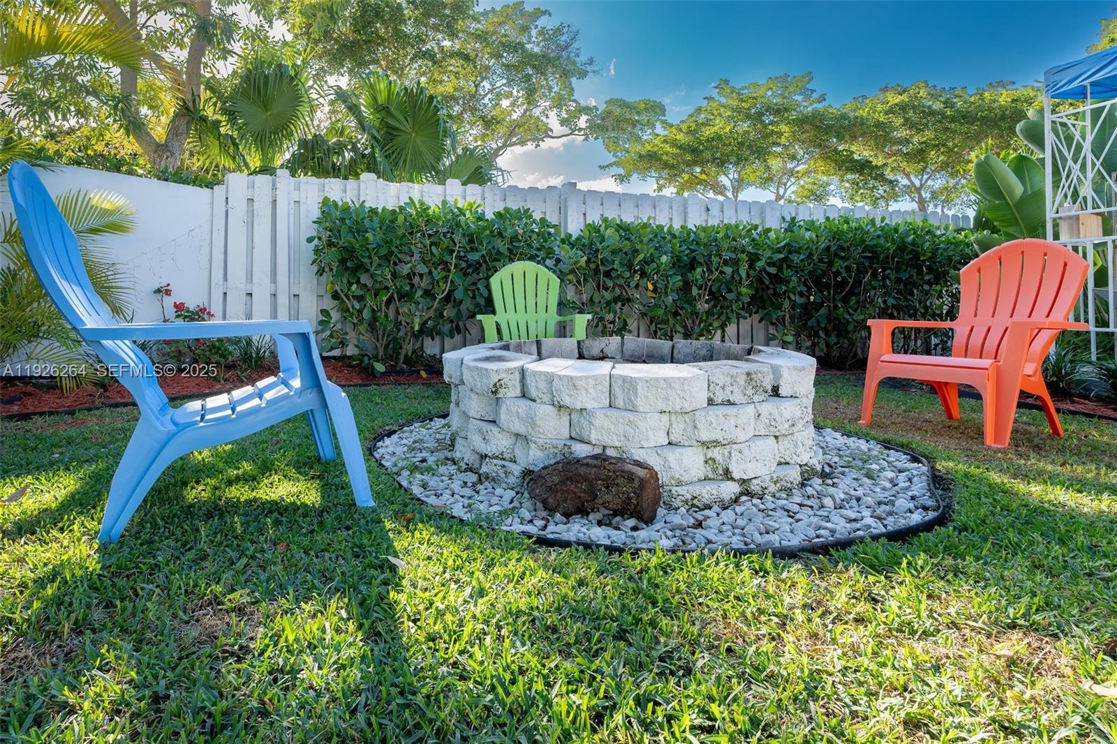 13950 Oaklawn Pl Davie, FL 33325