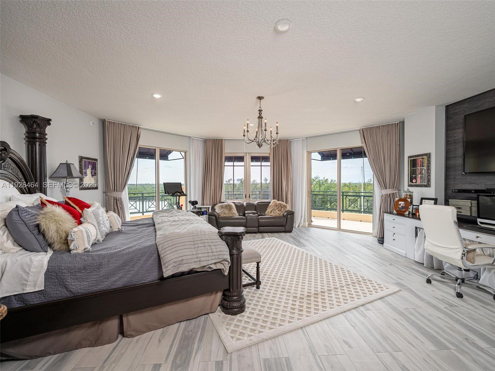 3415 N Ocean Dr #605 Hollywood, FL 33019