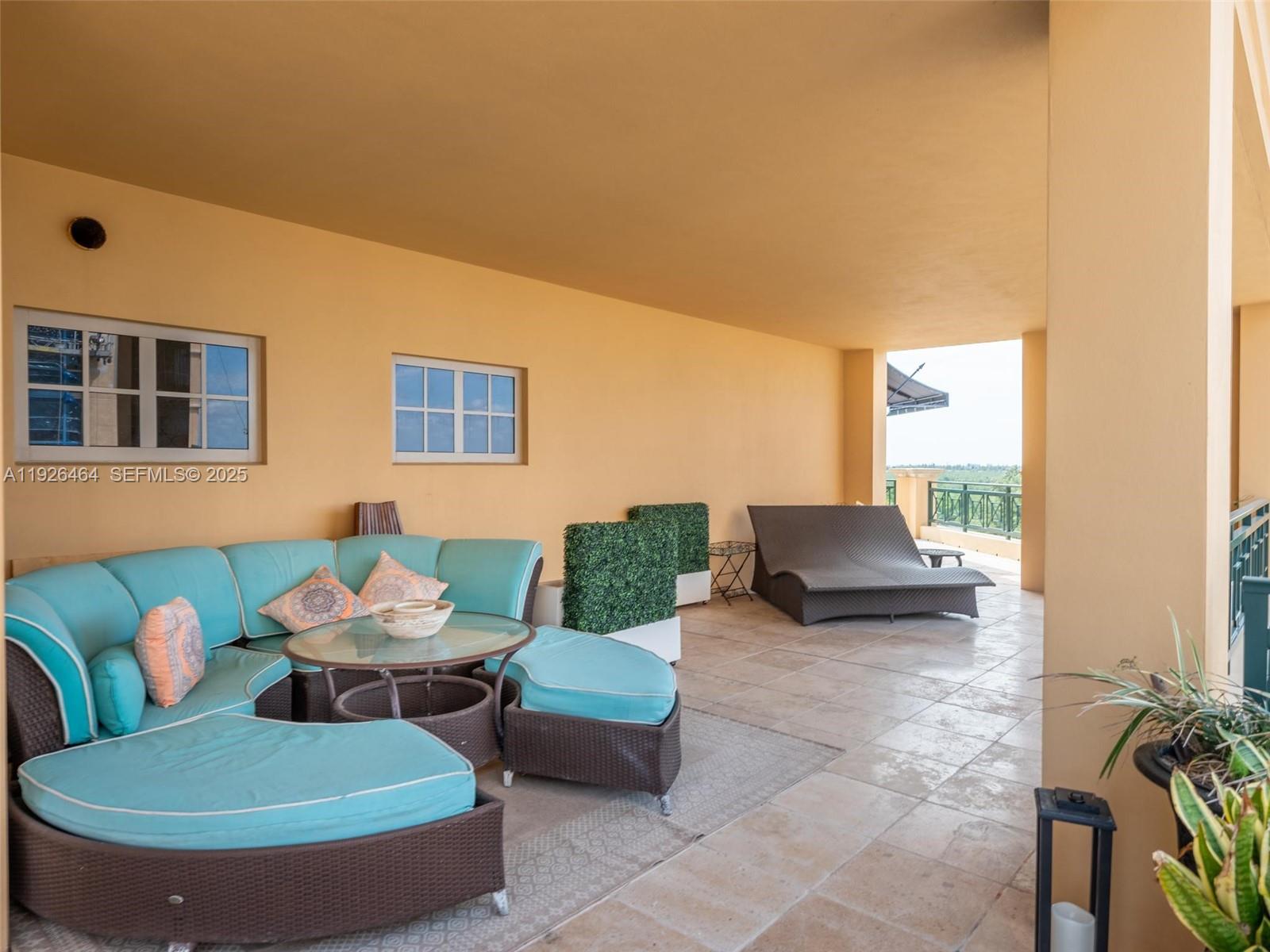 3415 N Ocean Dr #605 Hollywood, FL 33019