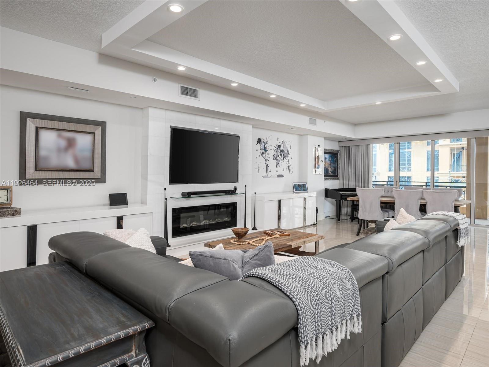 3415 N Ocean Dr #605 Hollywood, FL 33019