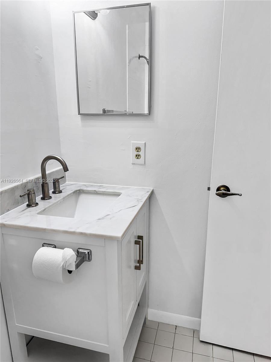 10313 NW 8th St #205 Pembroke Pines, FL 33026