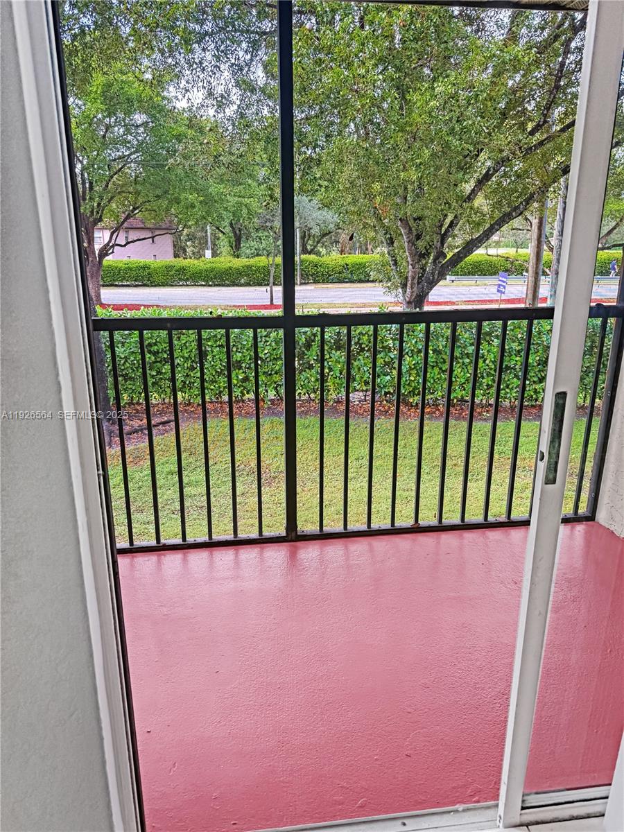 10313 NW 8th St #205 Pembroke Pines, FL 33026