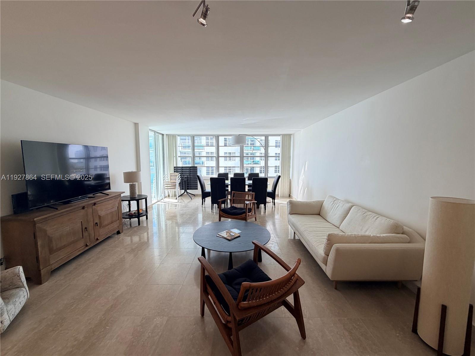 5151 Collins Ave #730 + DEN Miami Beach, FL 33140