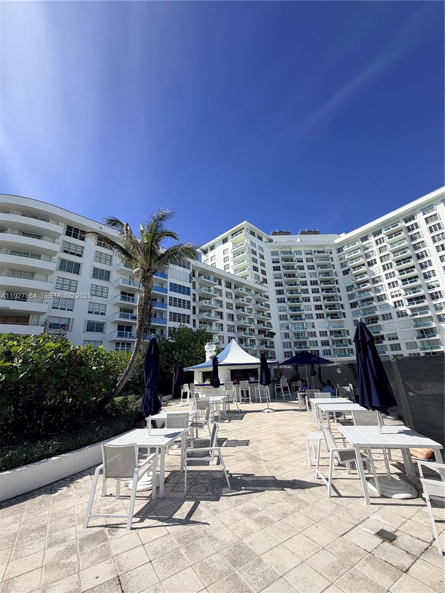 5151 Collins Ave #730 + DEN Miami Beach, FL 33140