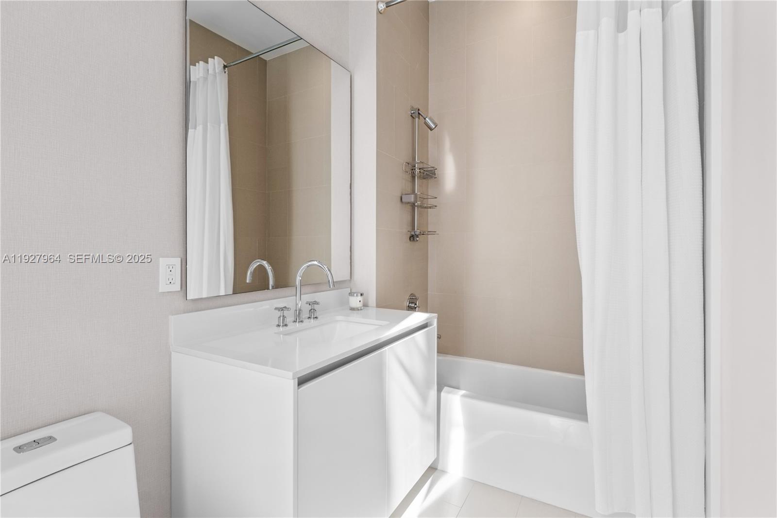 2821 S Bayshore Dr #5A Miami, FL 33133