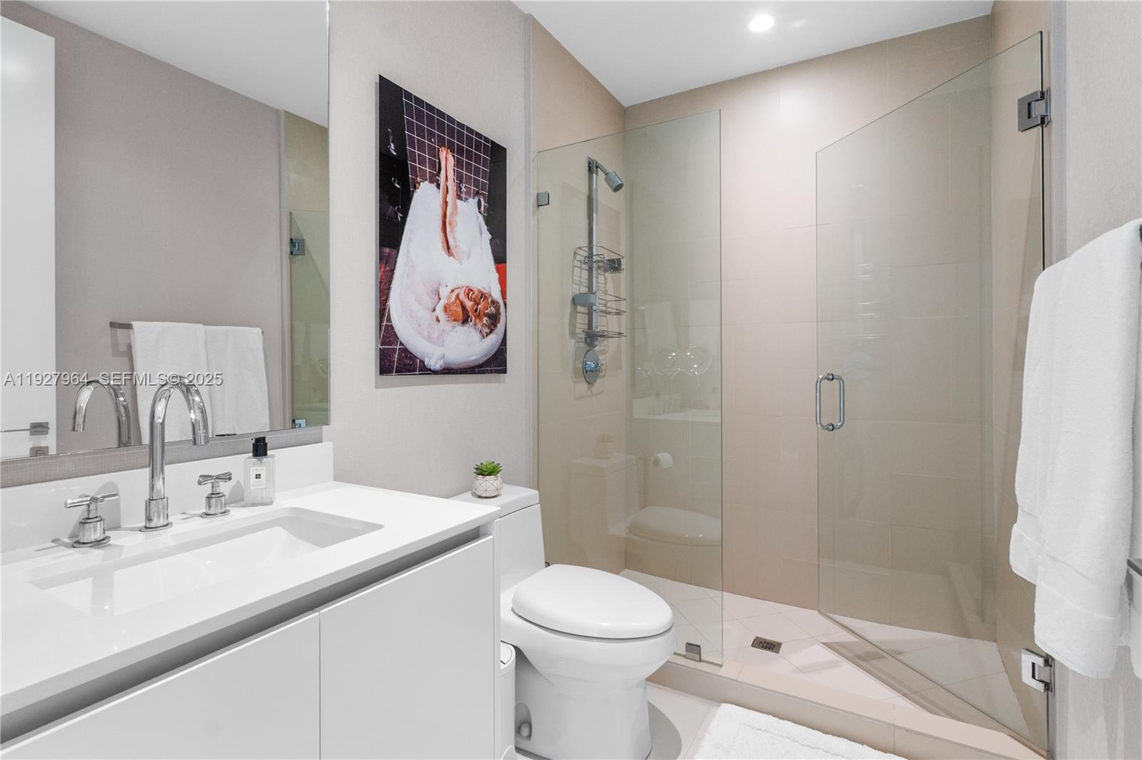 2821 S Bayshore Dr #5A Miami, FL 33133