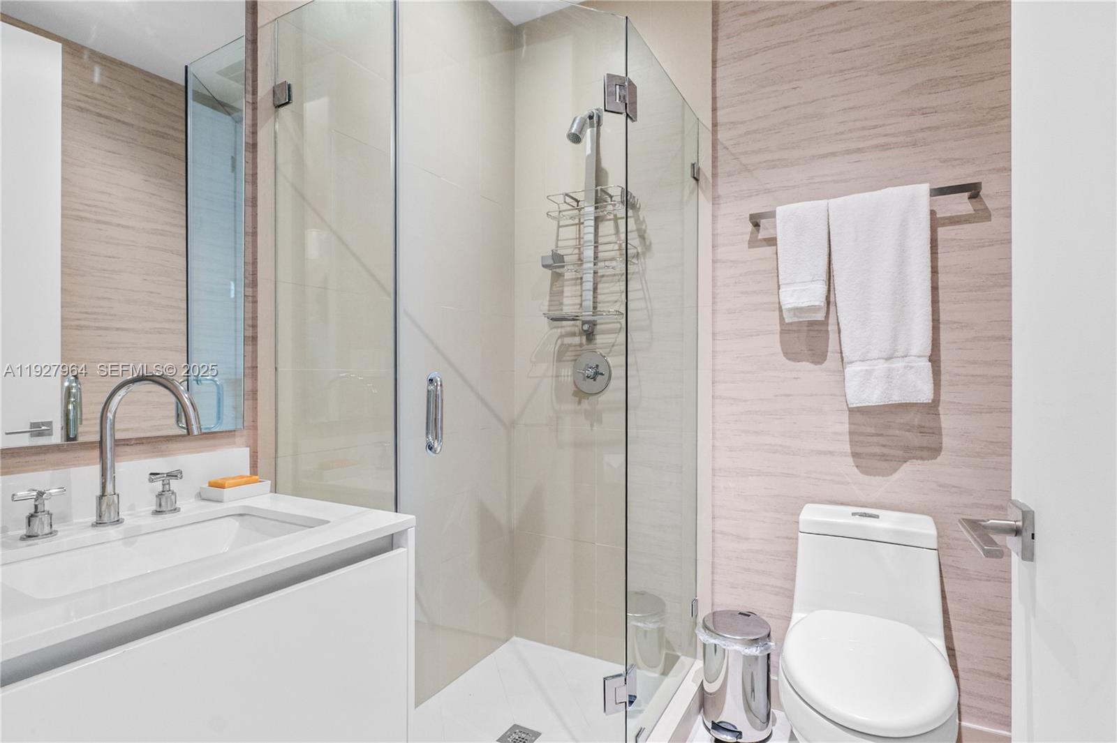 2821 S Bayshore Dr #5A Miami, FL 33133