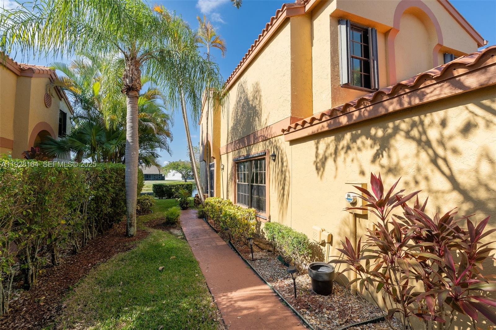 19907 Villa Lante Pl Boca Raton, FL 33434