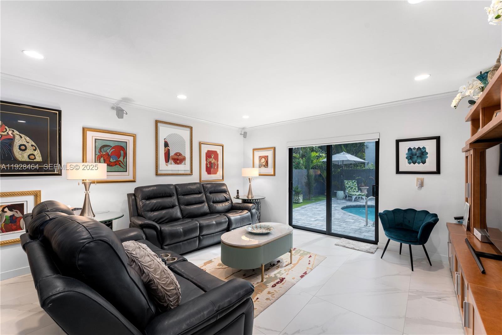 550 W 51st St Miami Beach, FL 33140