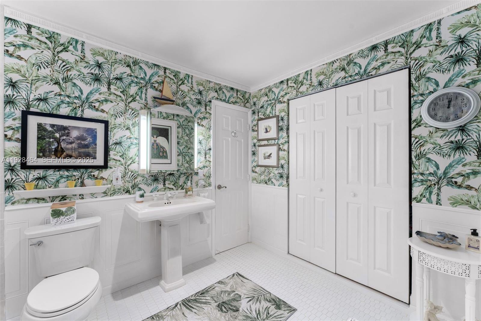 550 W 51st St Miami Beach, FL 33140