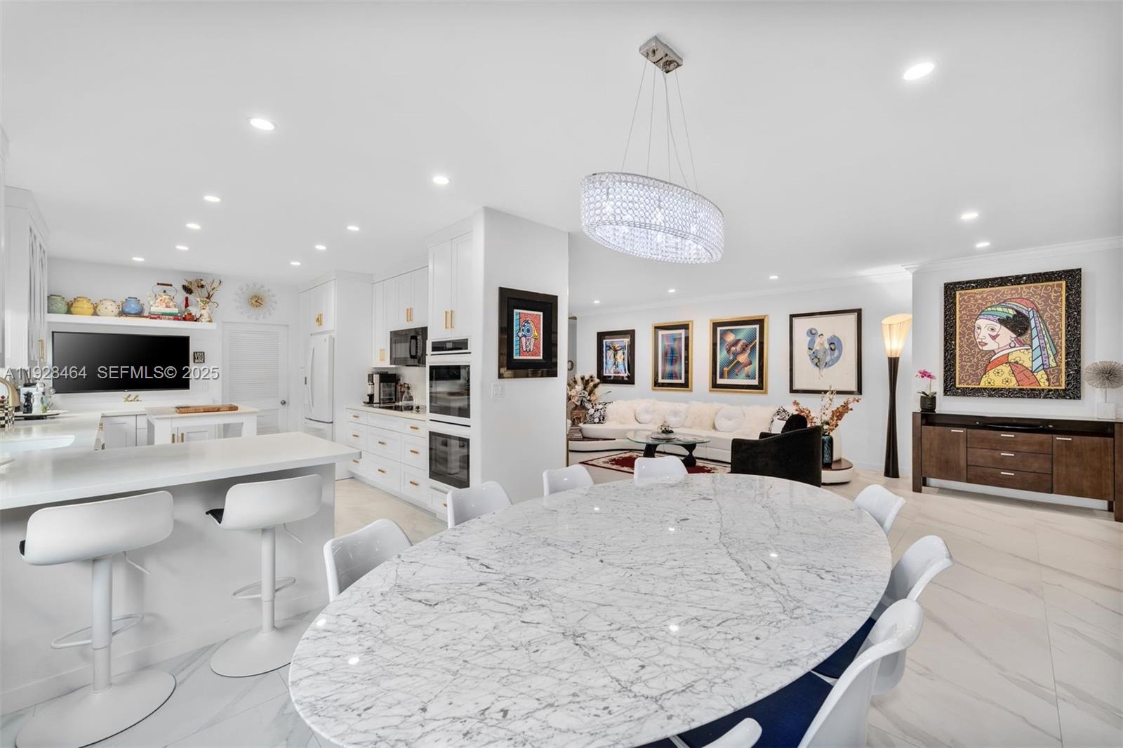 550 W 51st St Miami Beach, FL 33140