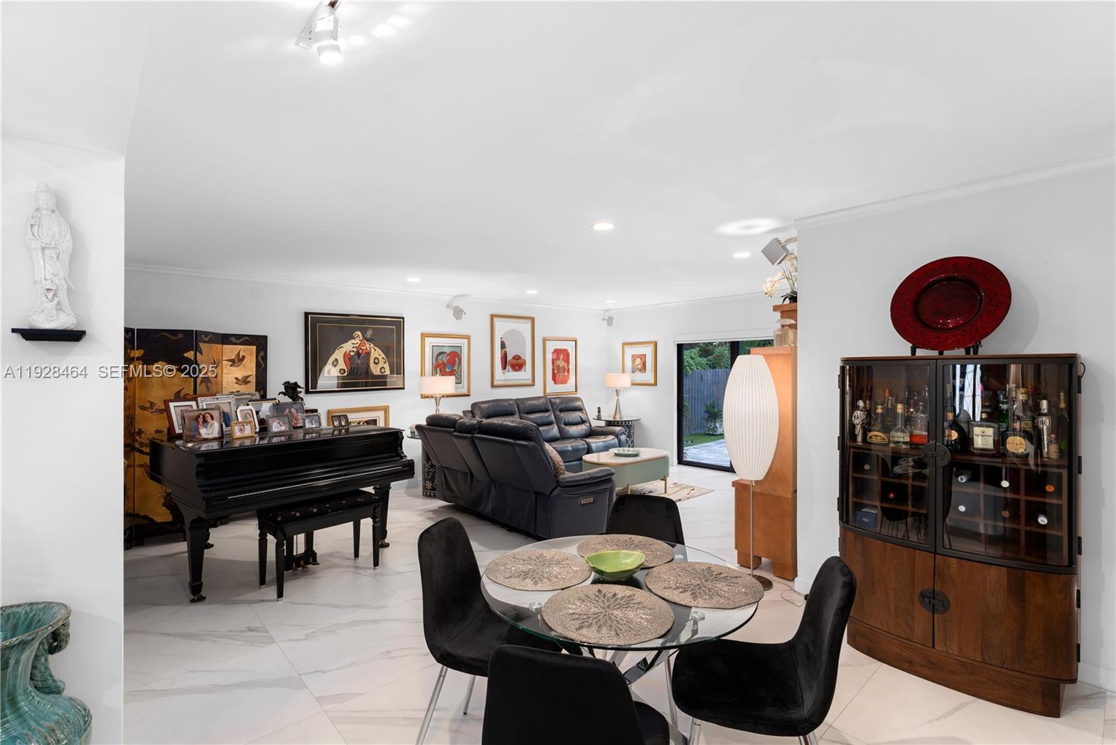 550 W 51st St Miami Beach, FL 33140