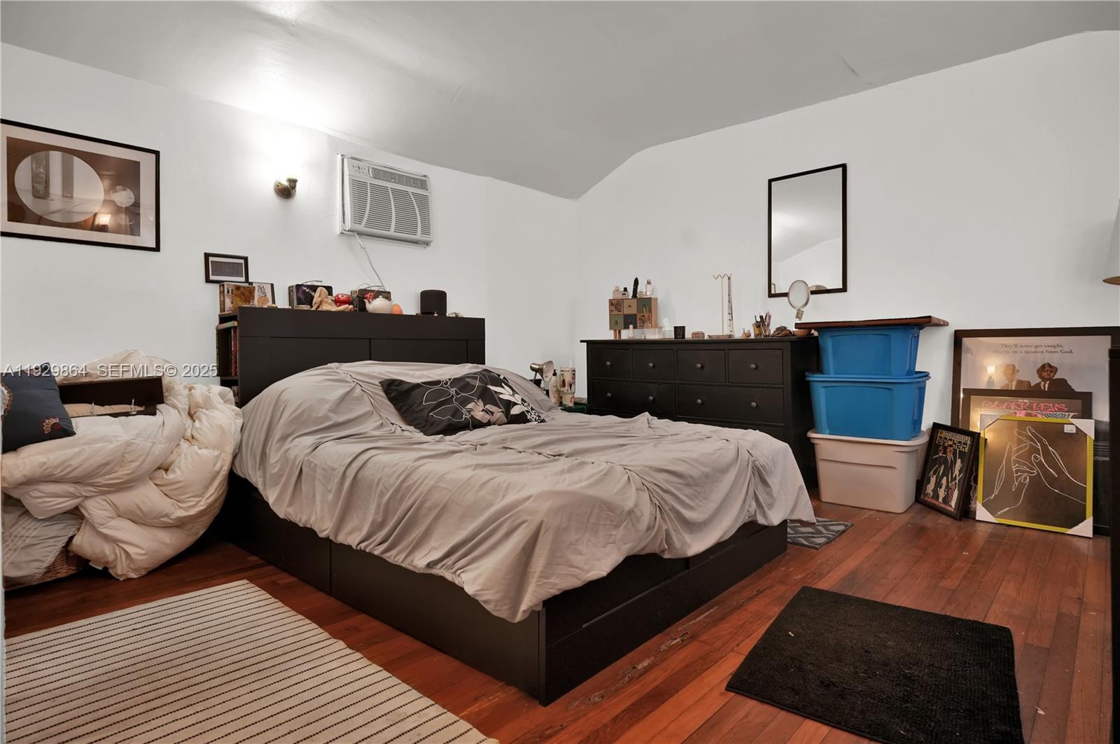 512 SW 21st Ave Miami, FL 33135