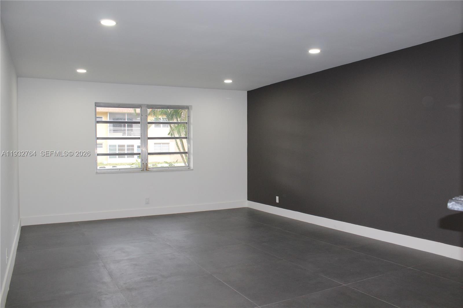 5140 SW 40th Ave #3C