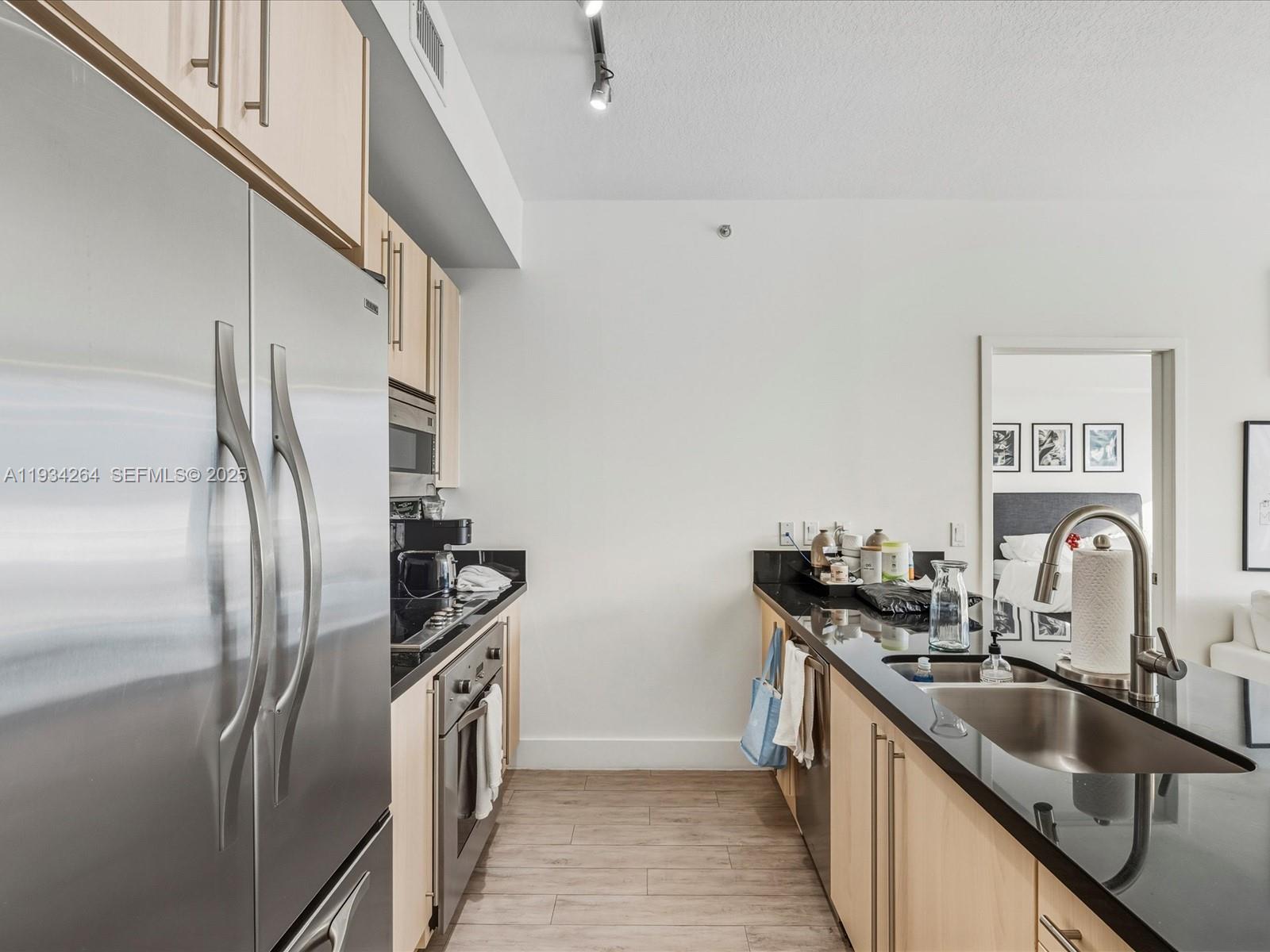 image Axis on Brickell North9