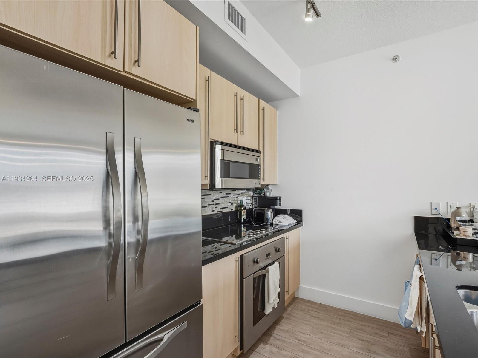 image Axis on Brickell North10