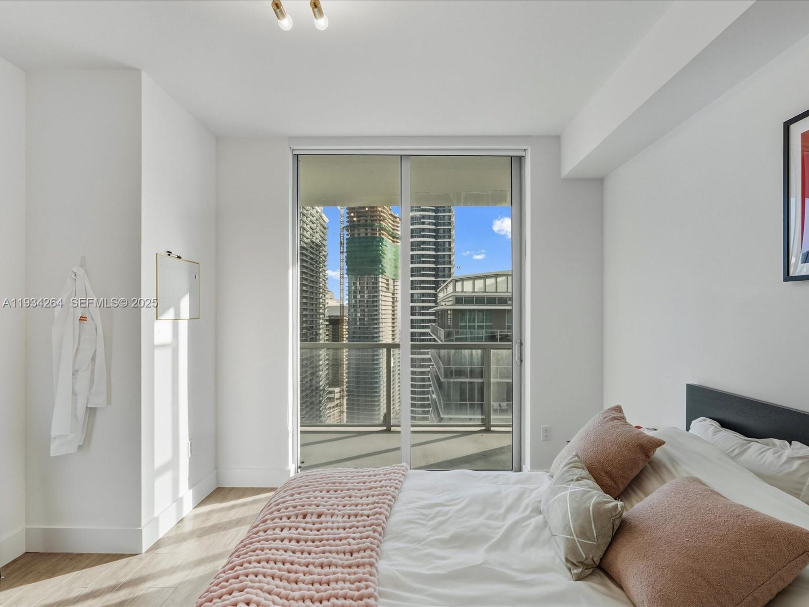 image Axis on Brickell North12