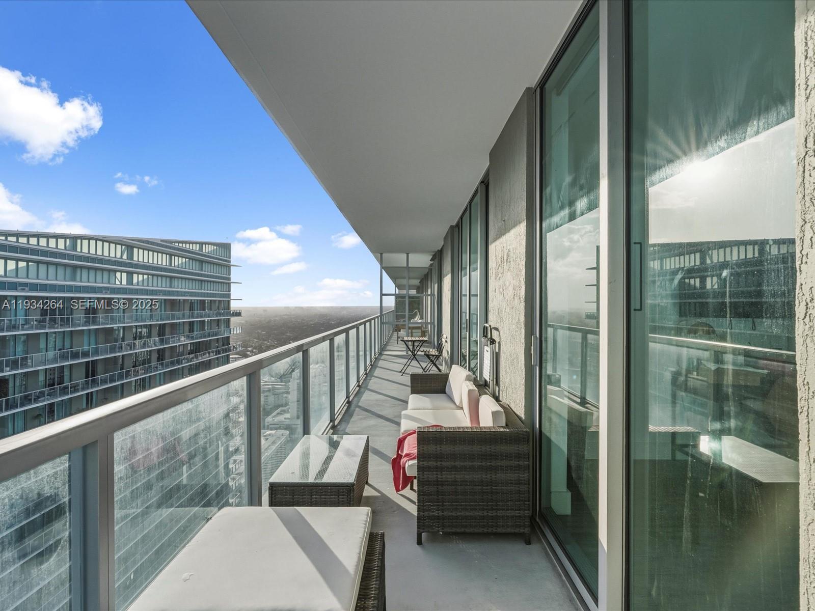 image Axis on Brickell North20