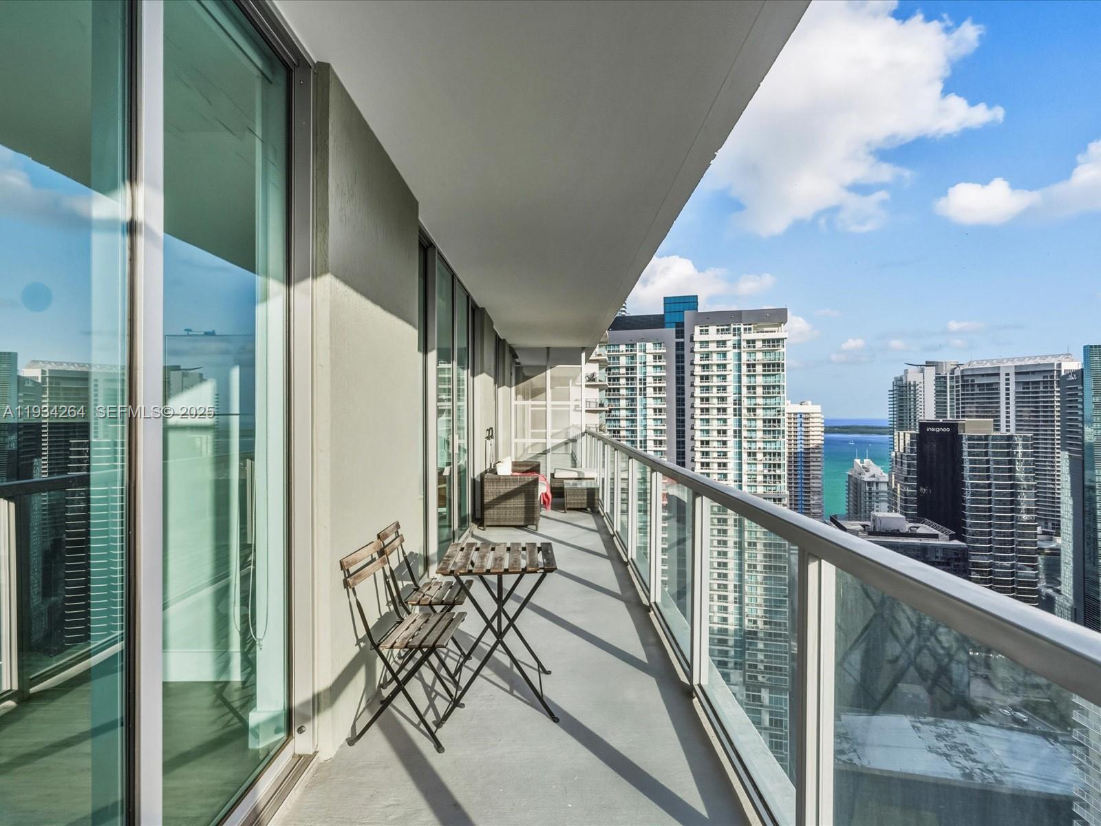 image Axis on Brickell North21