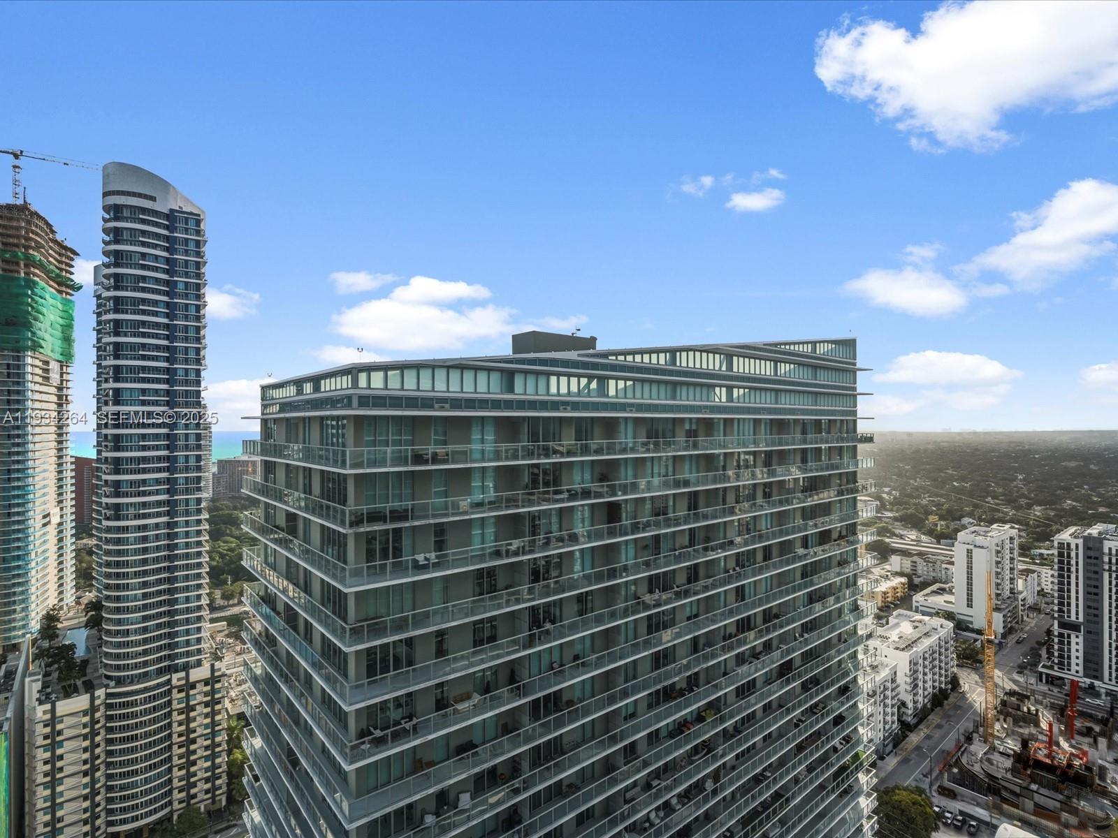 image Axis on Brickell North24