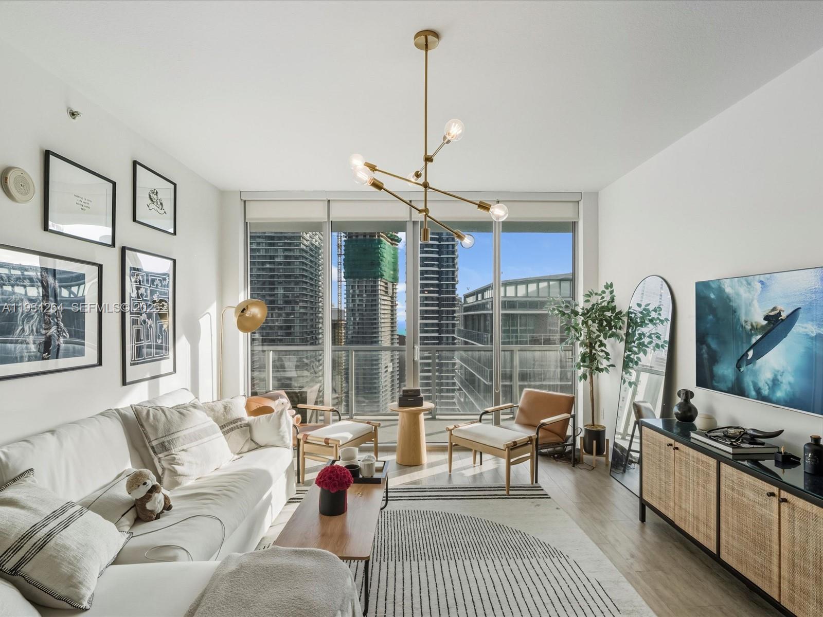 image Axis on Brickell North8