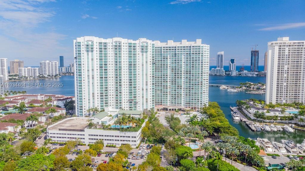 3301 NE 183rd St #2303