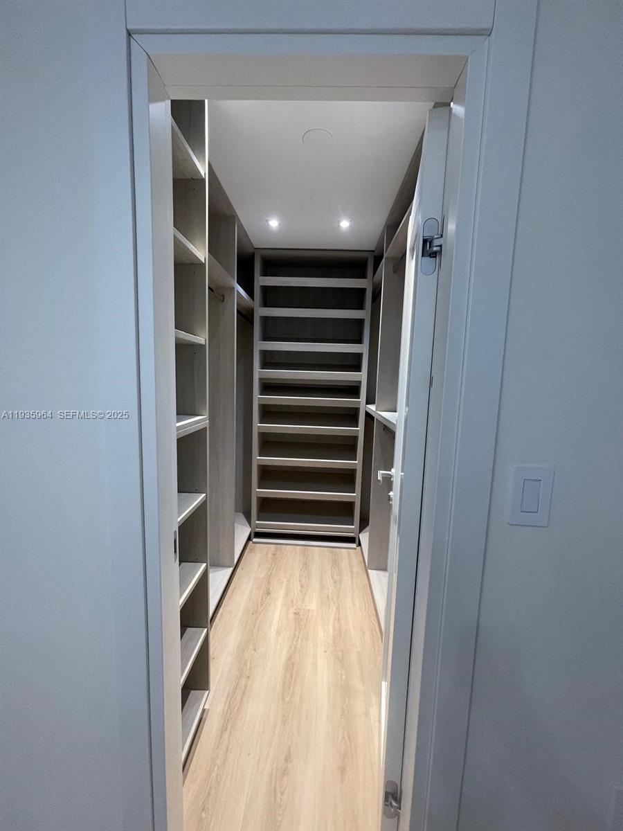 image Harbour House14