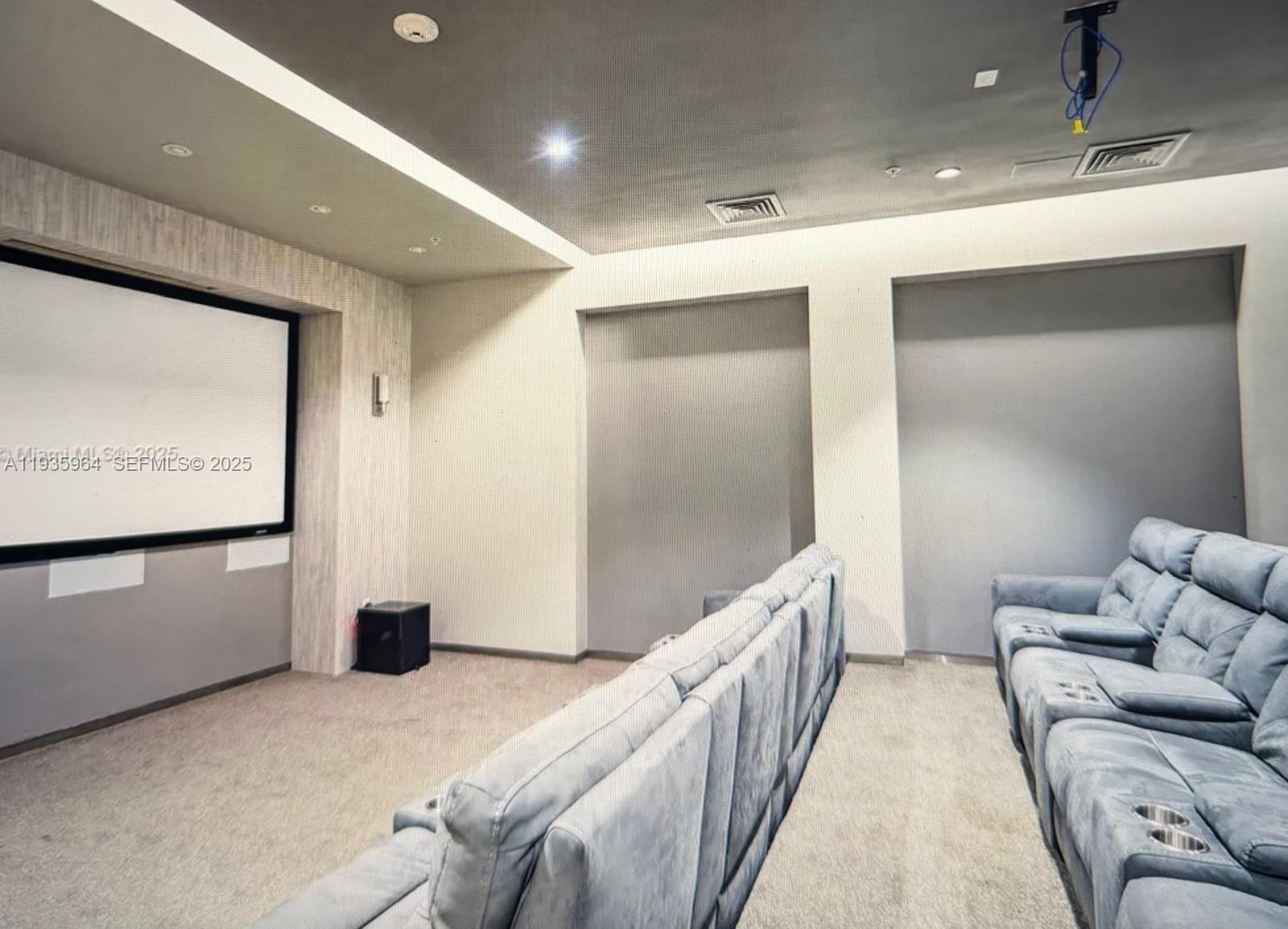 image Harbour House21