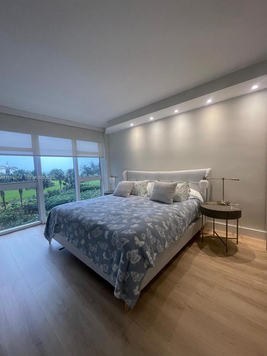 image Harbour House7