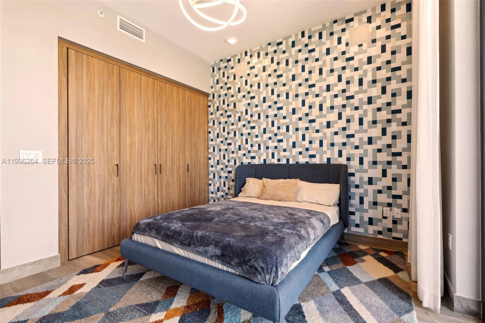 3581 E Glencoe St #309 Miami, FL 33133