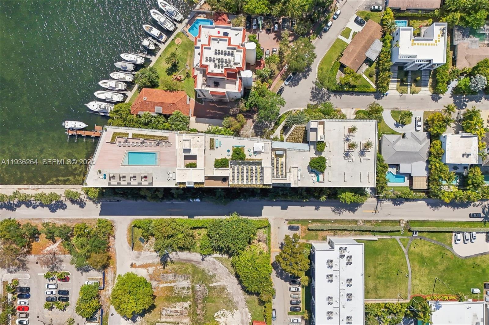 3581 E Glencoe St #309 Miami, FL 33133