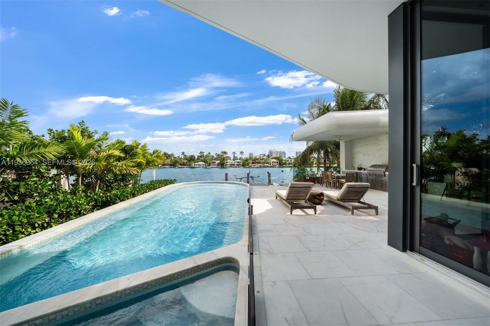 503 E Dilido Dr Miami Beach, FL 33139