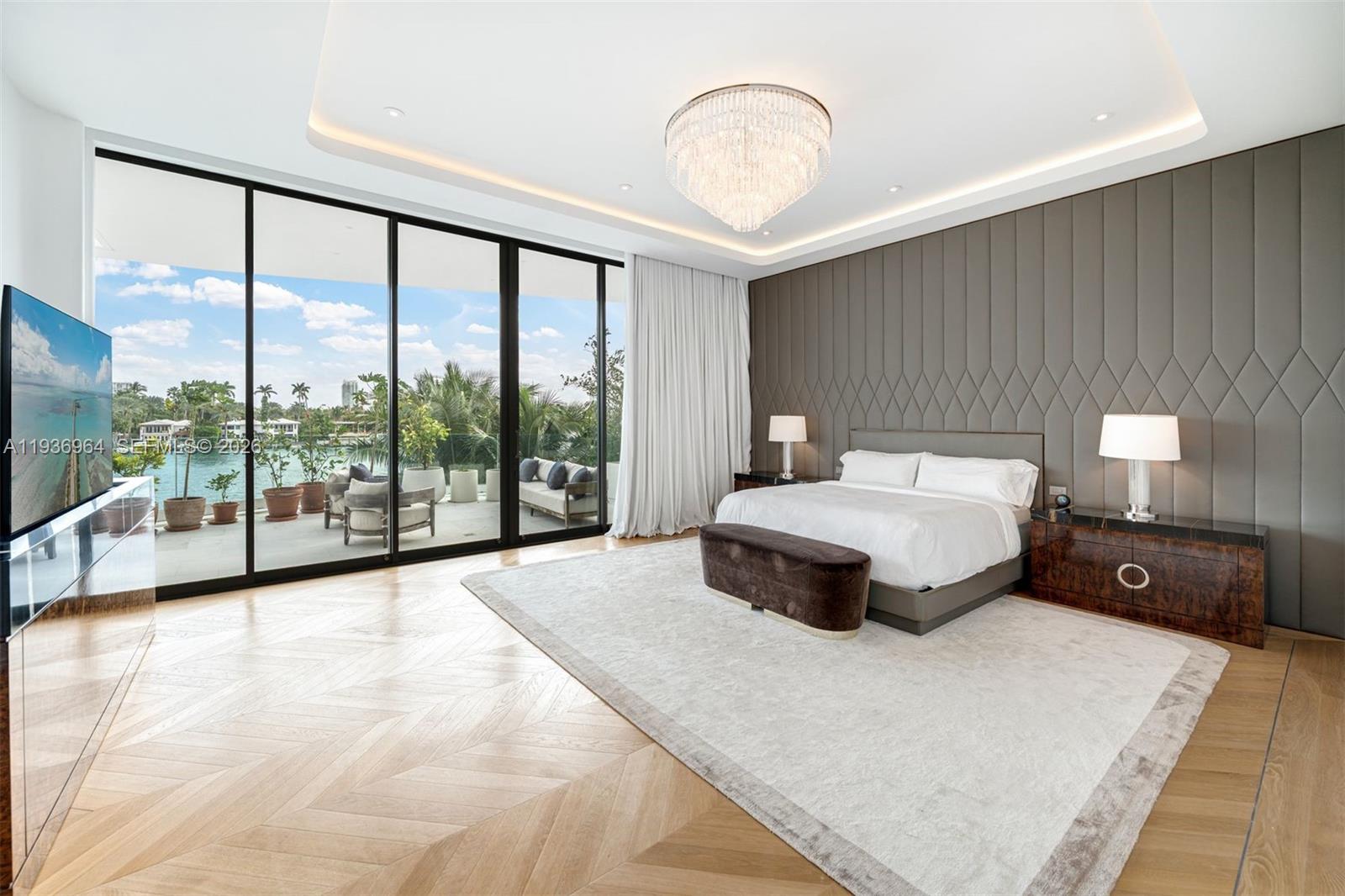 503 E Dilido Dr Miami Beach, FL 33139