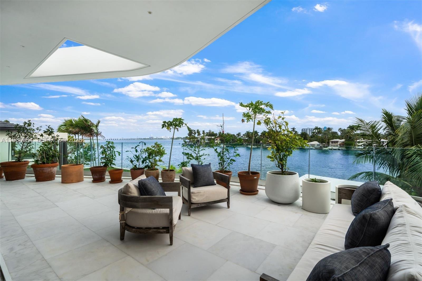 503 E Dilido Dr Miami Beach, FL 33139