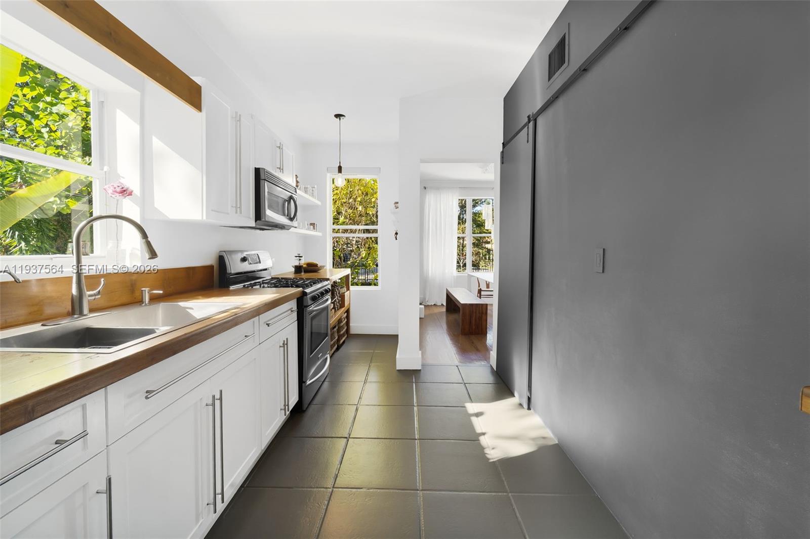 1851 SW 2nd Ct Miami, FL 33129