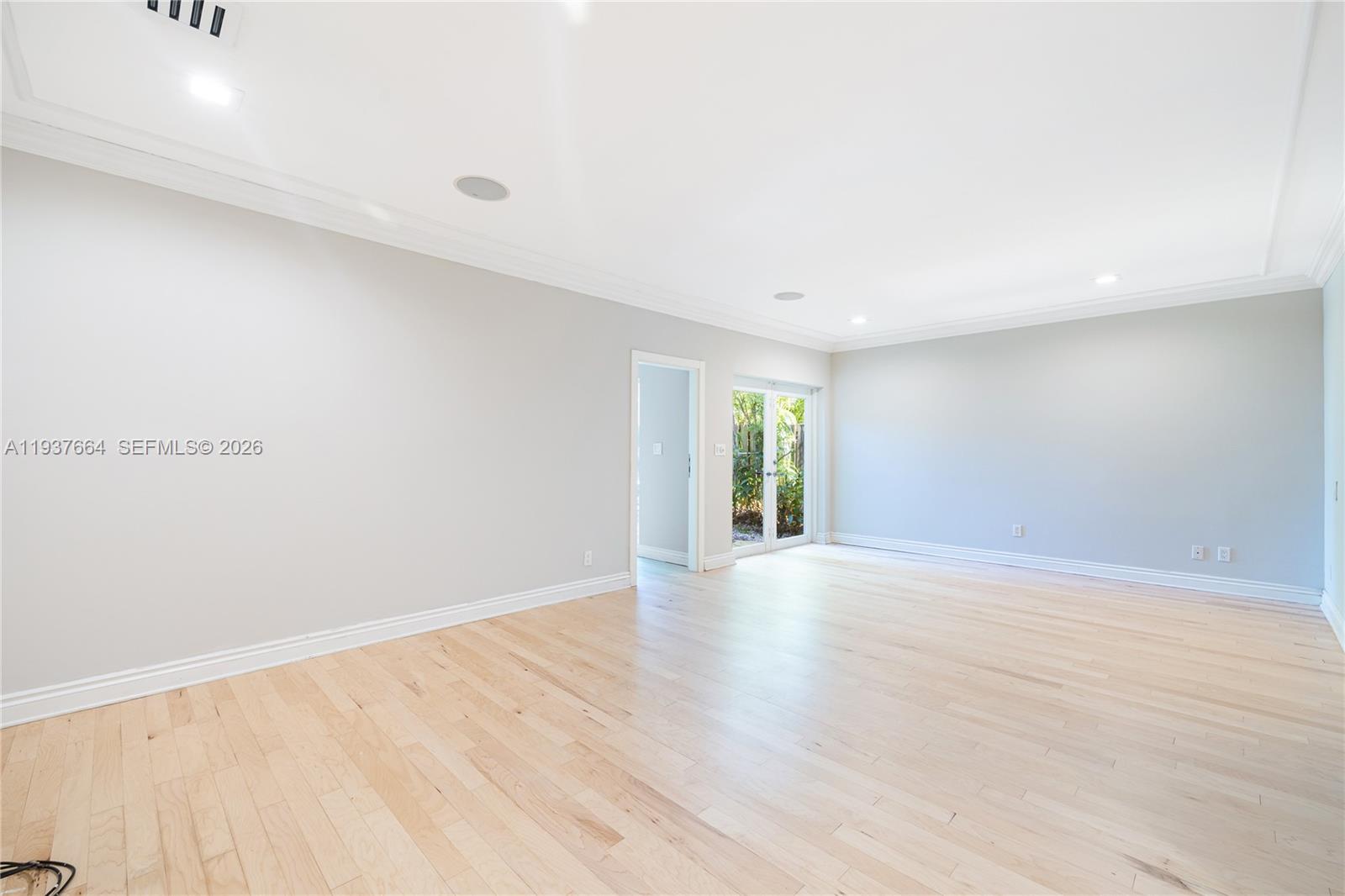 1375 N Biscayne Pt Rd Miami Beach, FL 33141