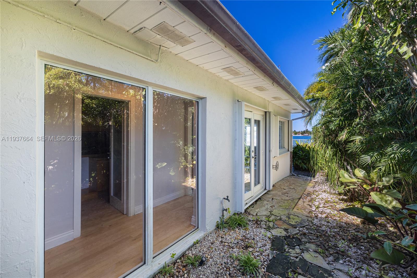 1375 N Biscayne Pt Rd Miami Beach, FL 33141