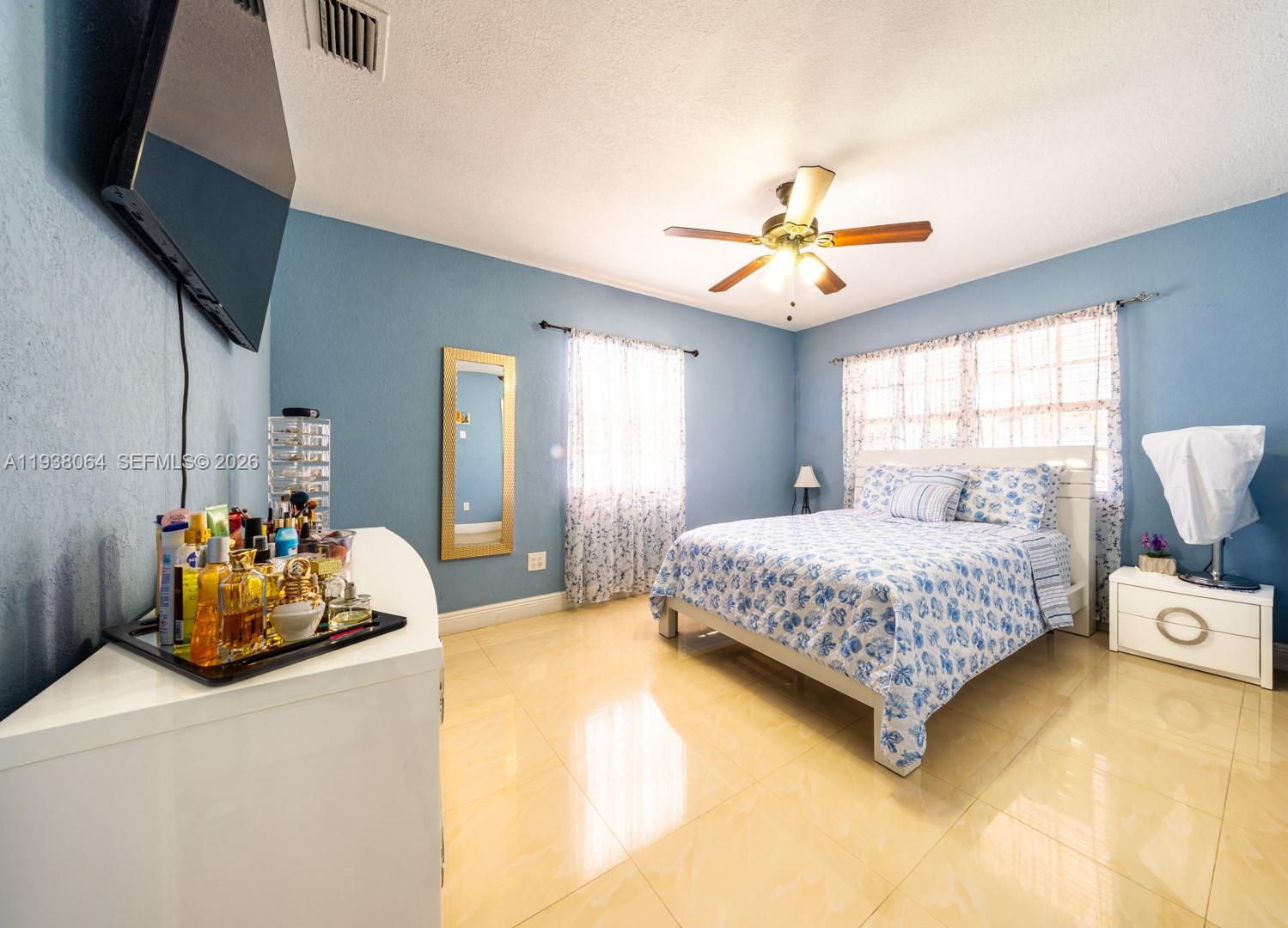 1937 SW 57th Ct Miami, FL 33155