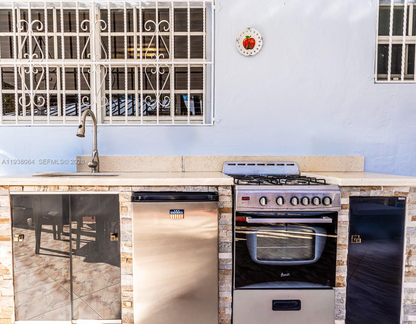 1937 SW 57th Ct Miami, FL 33155