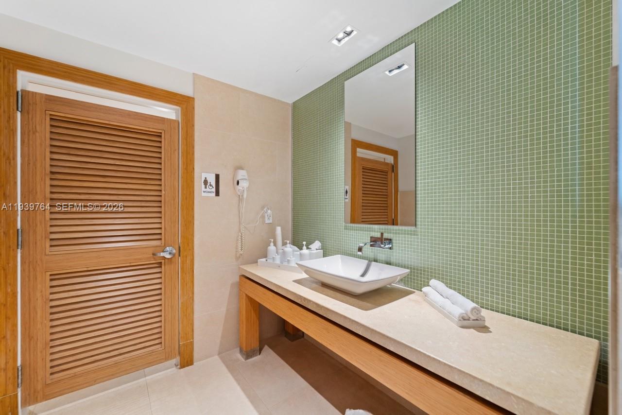 image 900 Biscayne Bay42