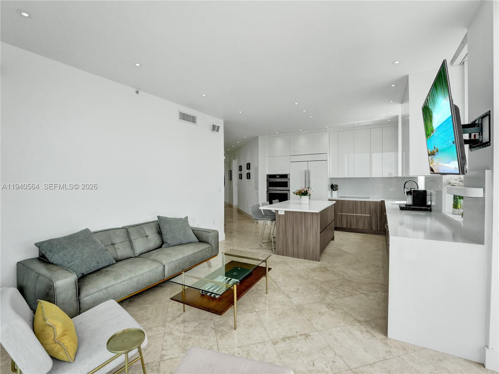 1755 E Hallandale Bch Blvd #PH04E Hallandale Beach, FL 33009