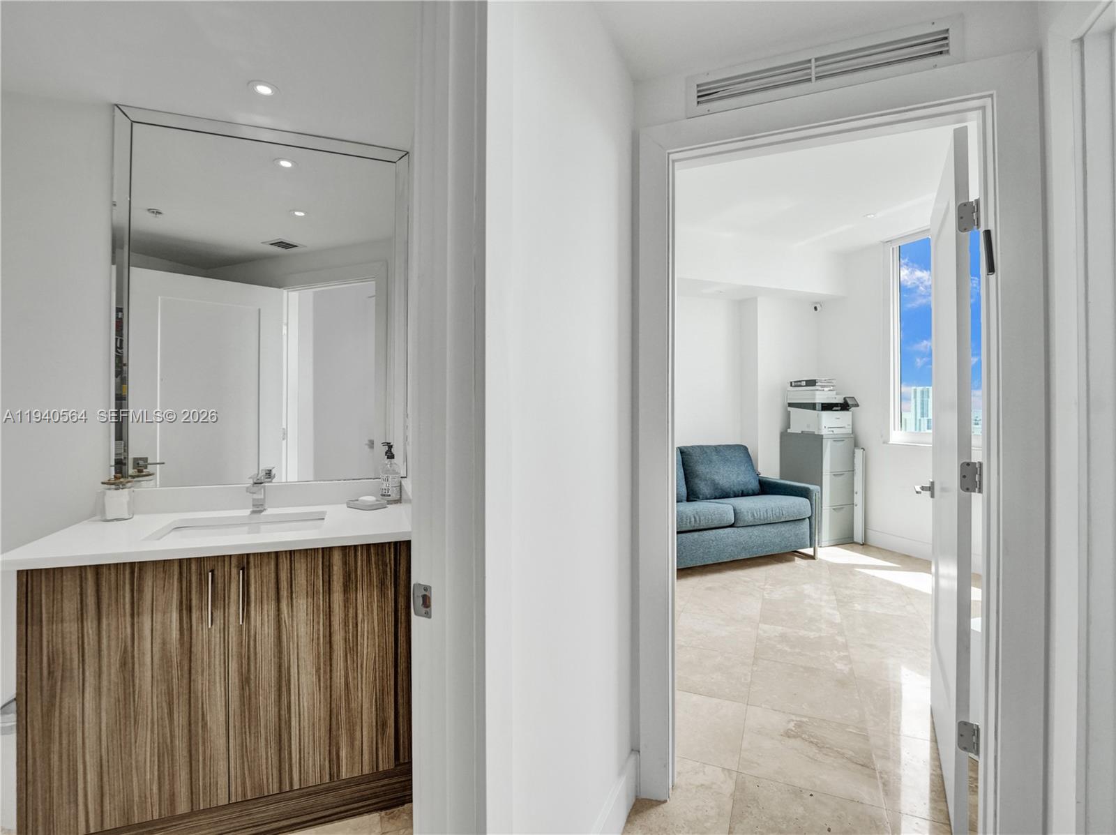 1755 E Hallandale Bch Blvd #PH04E Hallandale Beach, FL 33009