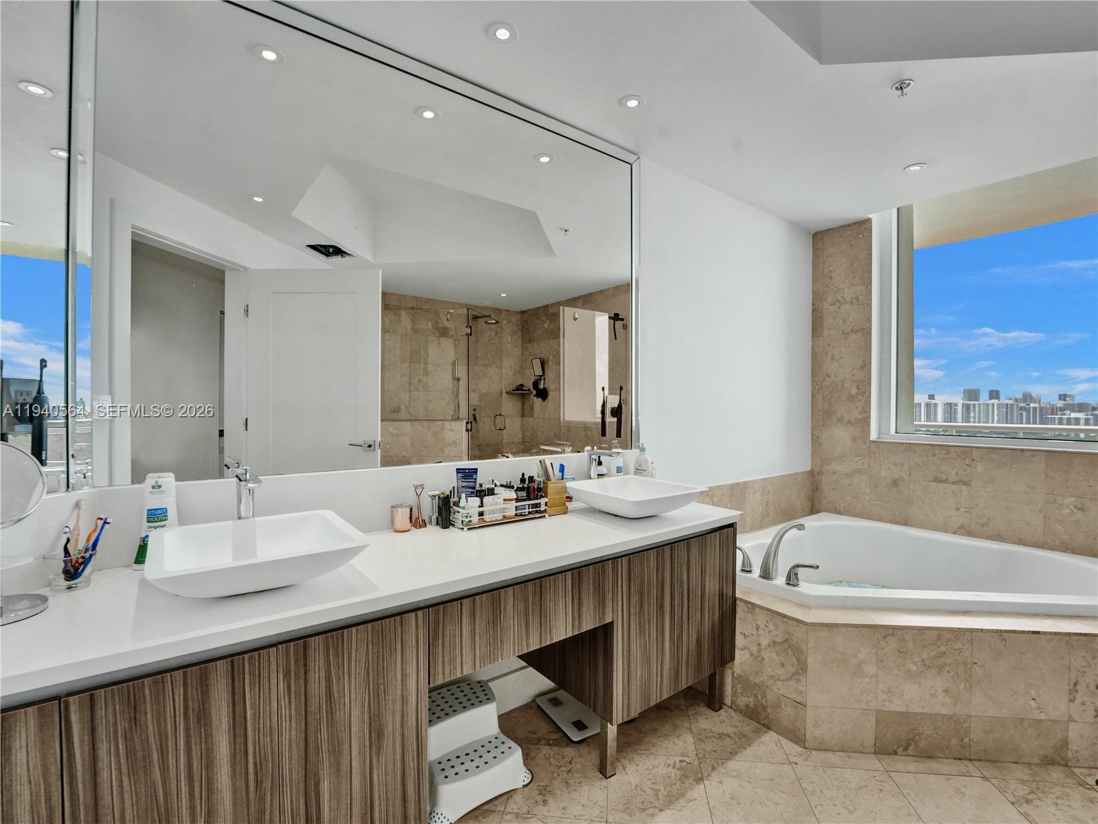 1755 E Hallandale Bch Blvd #PH04E Hallandale Beach, FL 33009