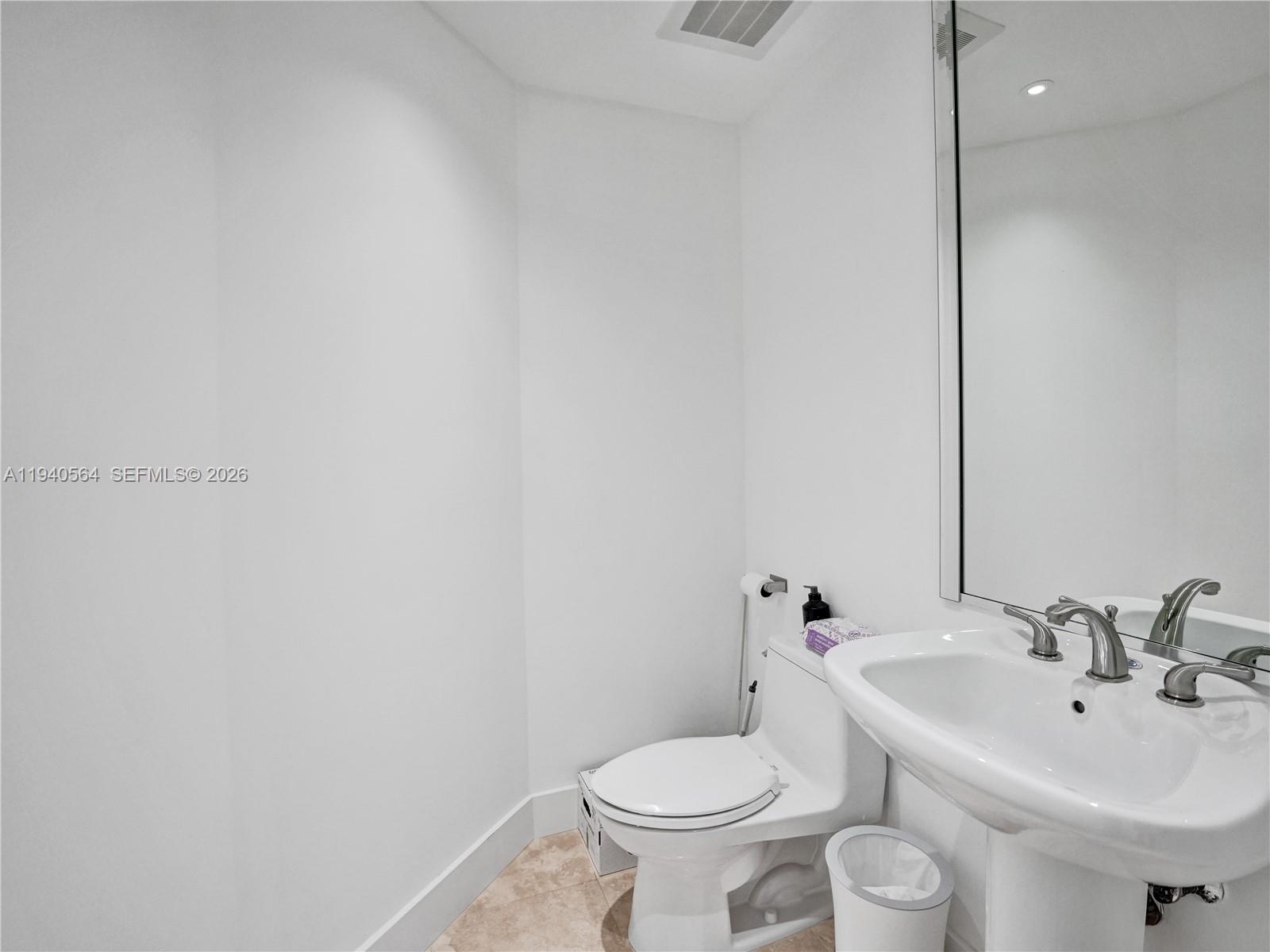 1755 E Hallandale Bch Blvd #PH04E Hallandale Beach, FL 33009