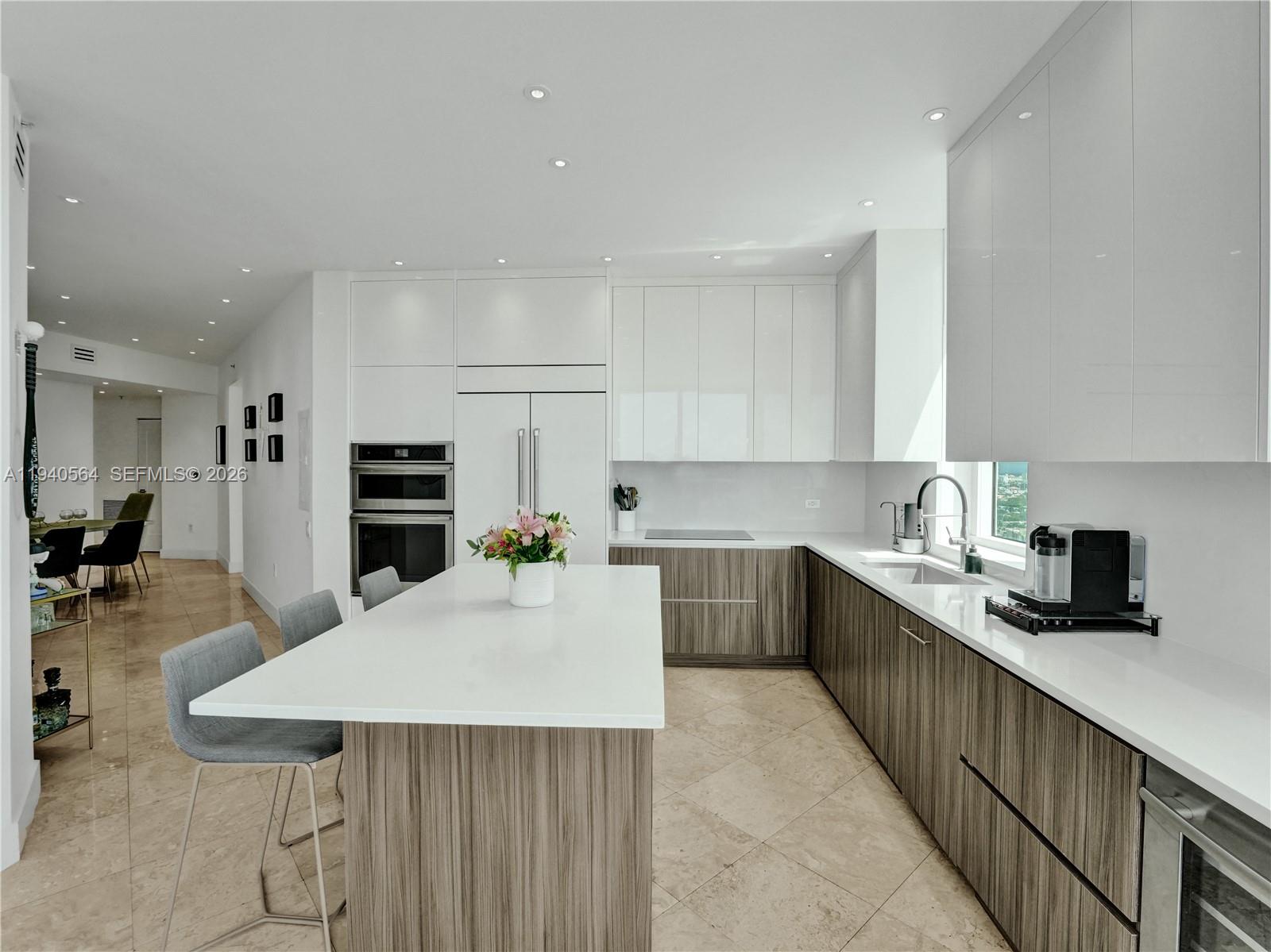 1755 E Hallandale Bch Blvd #PH04E Hallandale Beach, FL 33009