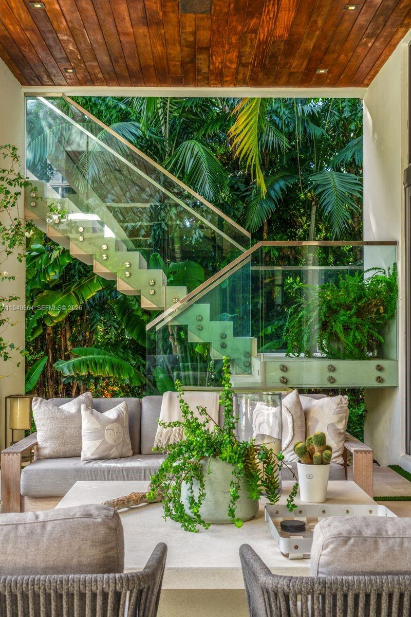 4780 SW 86th Ter Miami, FL 33143