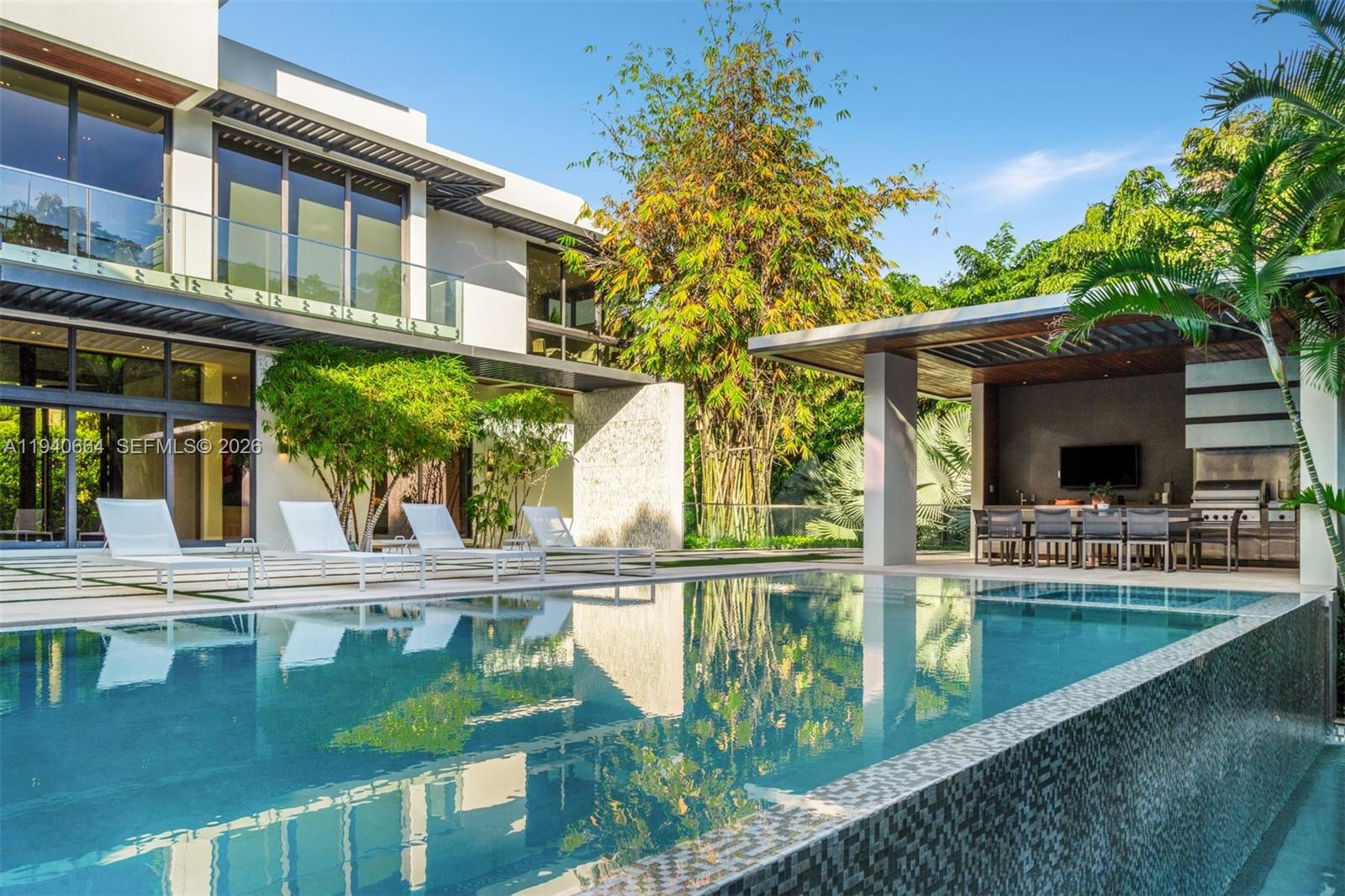 4780 SW 86th Ter Miami, FL 33143